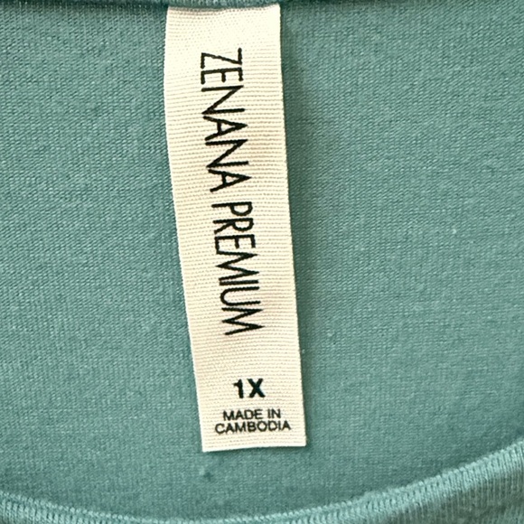 Zenana Outfitters Green Long Sleeve Dress with Pleated Detail - Picture 3 of 4